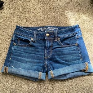 Dark blue, Low rise American eagle jeans